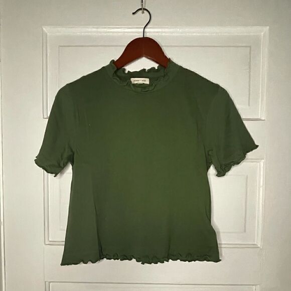silence + noise Army Green Top with Ruffled Hem - Picture 1 of 9